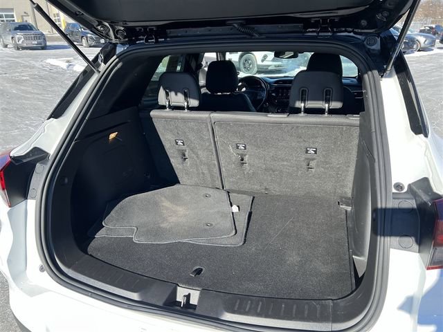 Used 2021 Chevrolet TrailBlazer RS w/ Convenience Package image 24