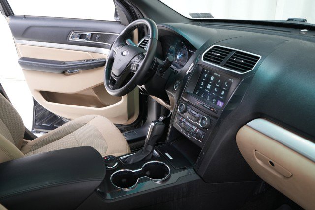 Used 2017 Ford Explorer XLT w/ Equipment Group 201A image 58