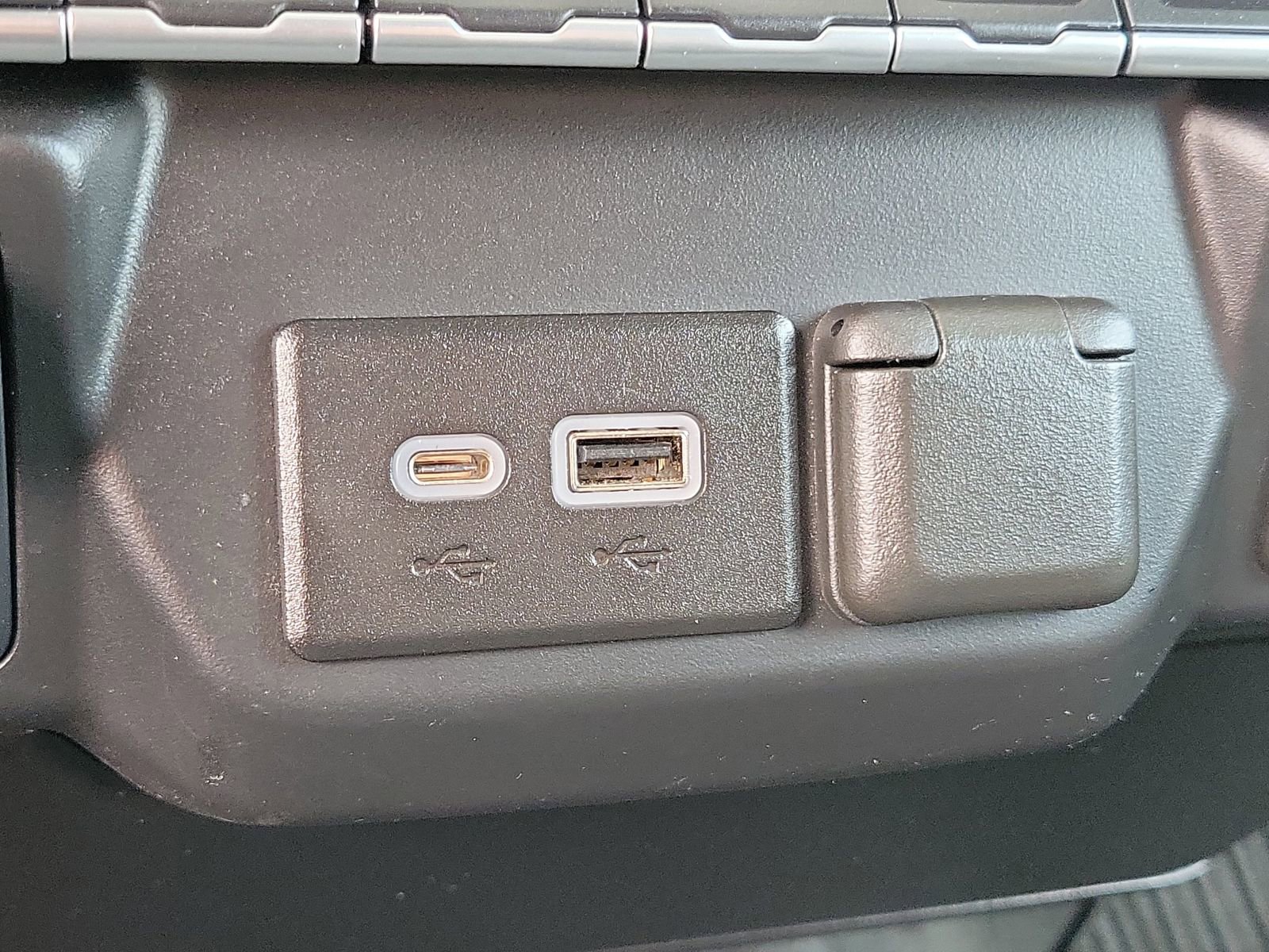 Used 2021 Chevrolet Silverado 1500 Custom Trail Boss image 14