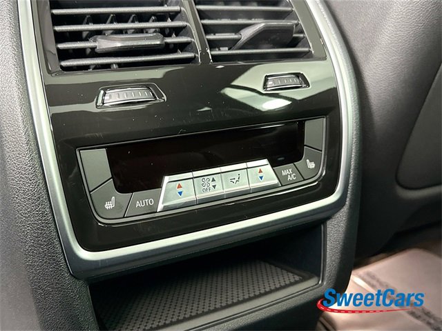 Used 2023 BMW X7 M60i w/ Executive Package image 43