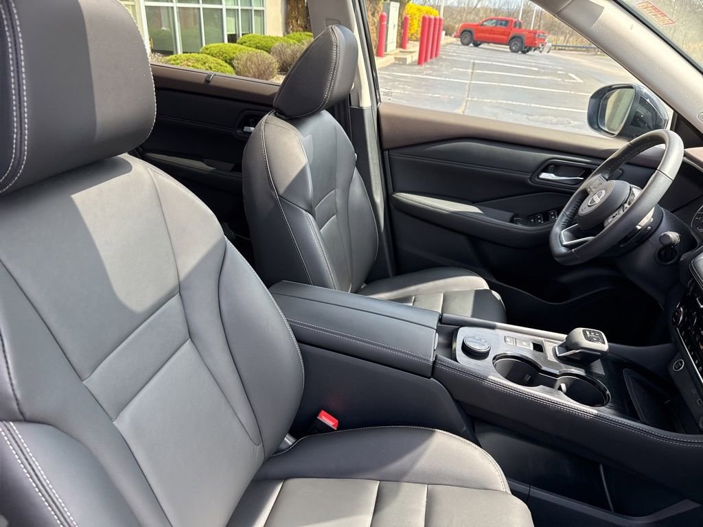 Used 2023 Nissan Rogue SL w/ SL Premium Package AWD/4WD image 35