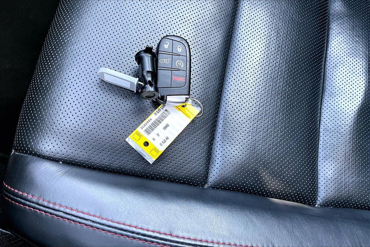 Certified 2024 Dodge Durango R/T image 33