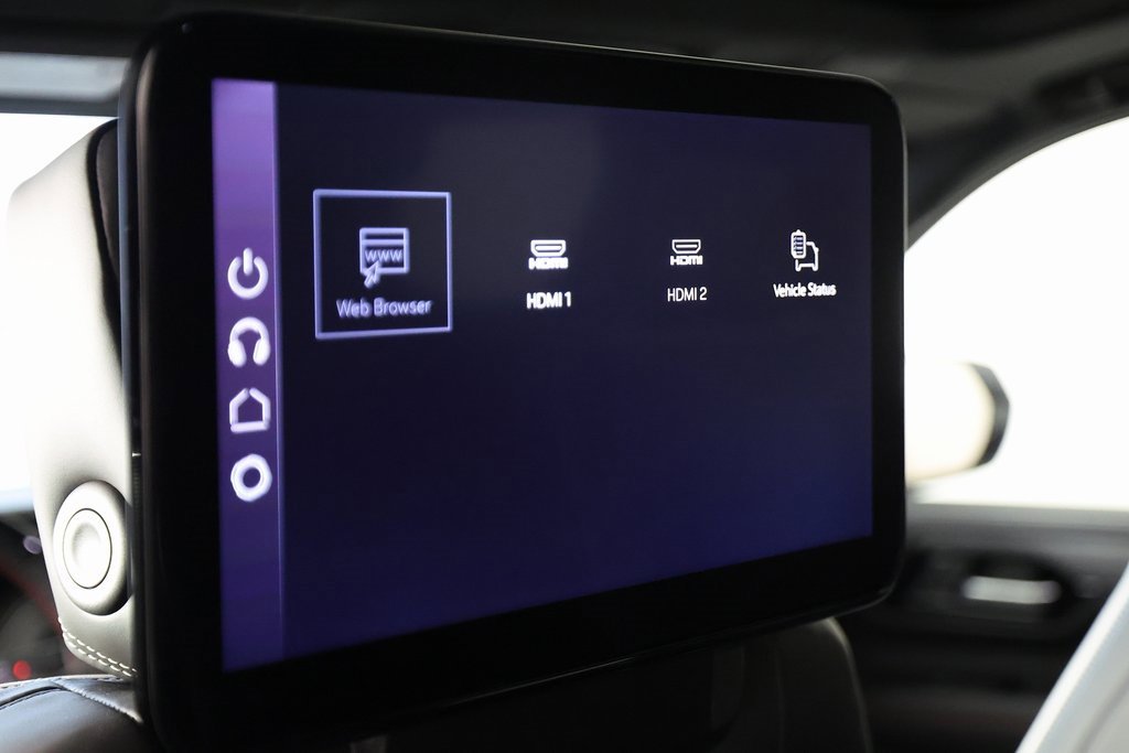 Used 2025 GMC Yukon AT4 Ultimate w/ LPO, Illumination Package image 18