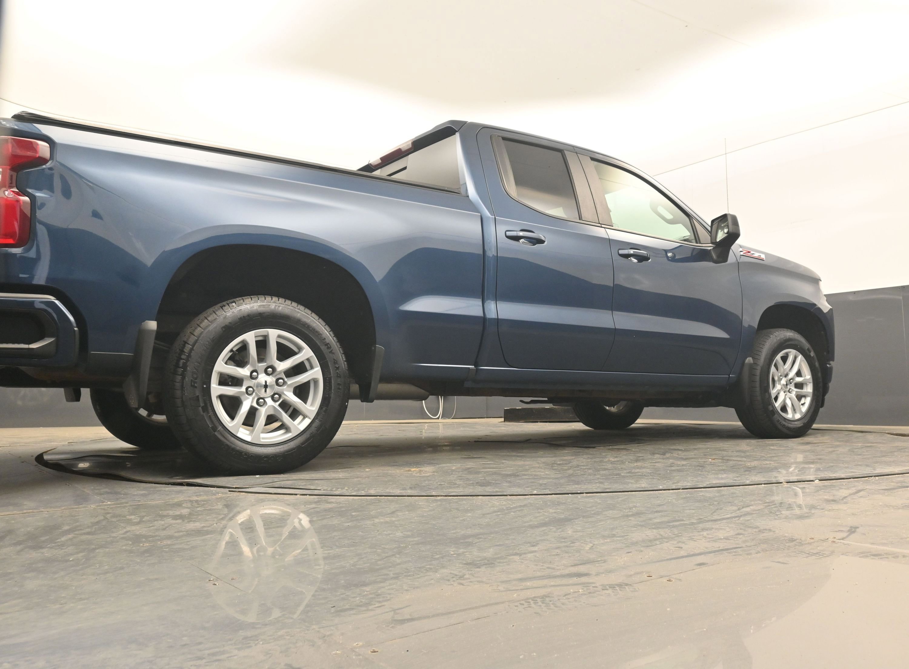 Used 2019 Chevrolet Silverado 1500 RST AWD/4WD image 23