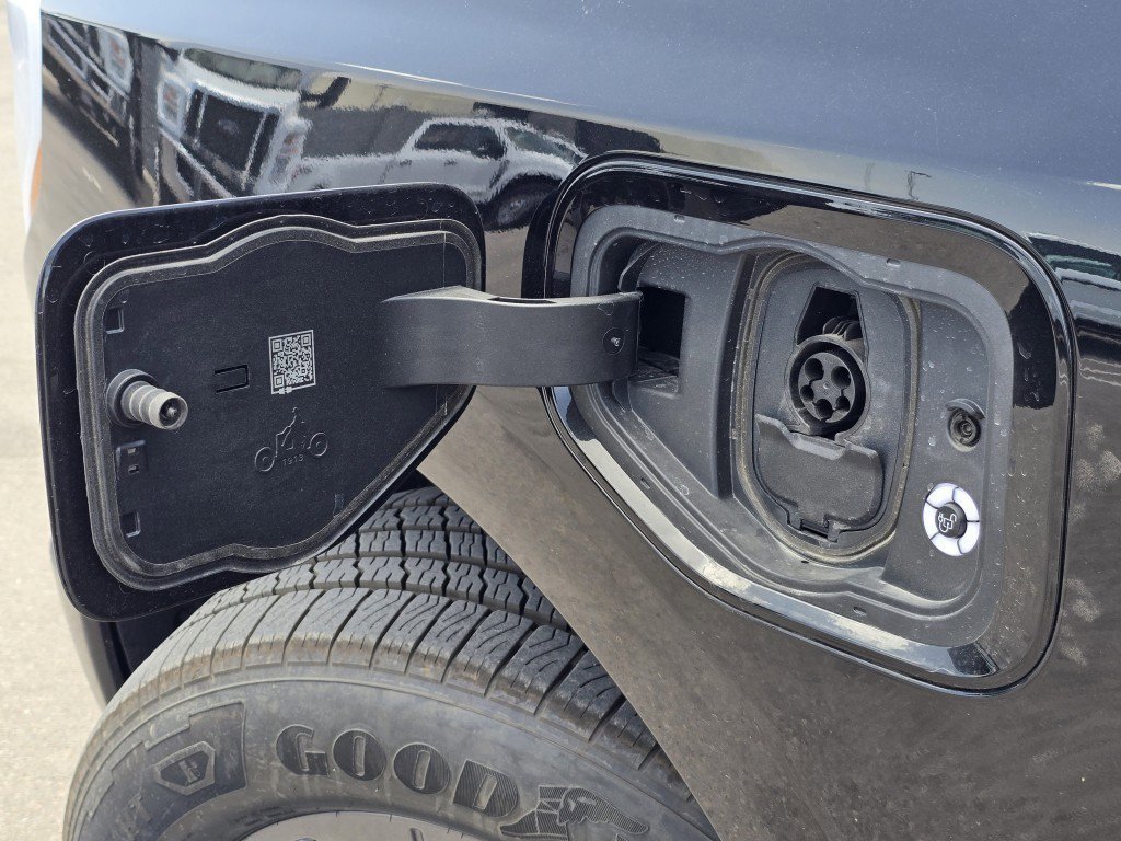 New 2024 Ford F150 Lightning XLT image 24