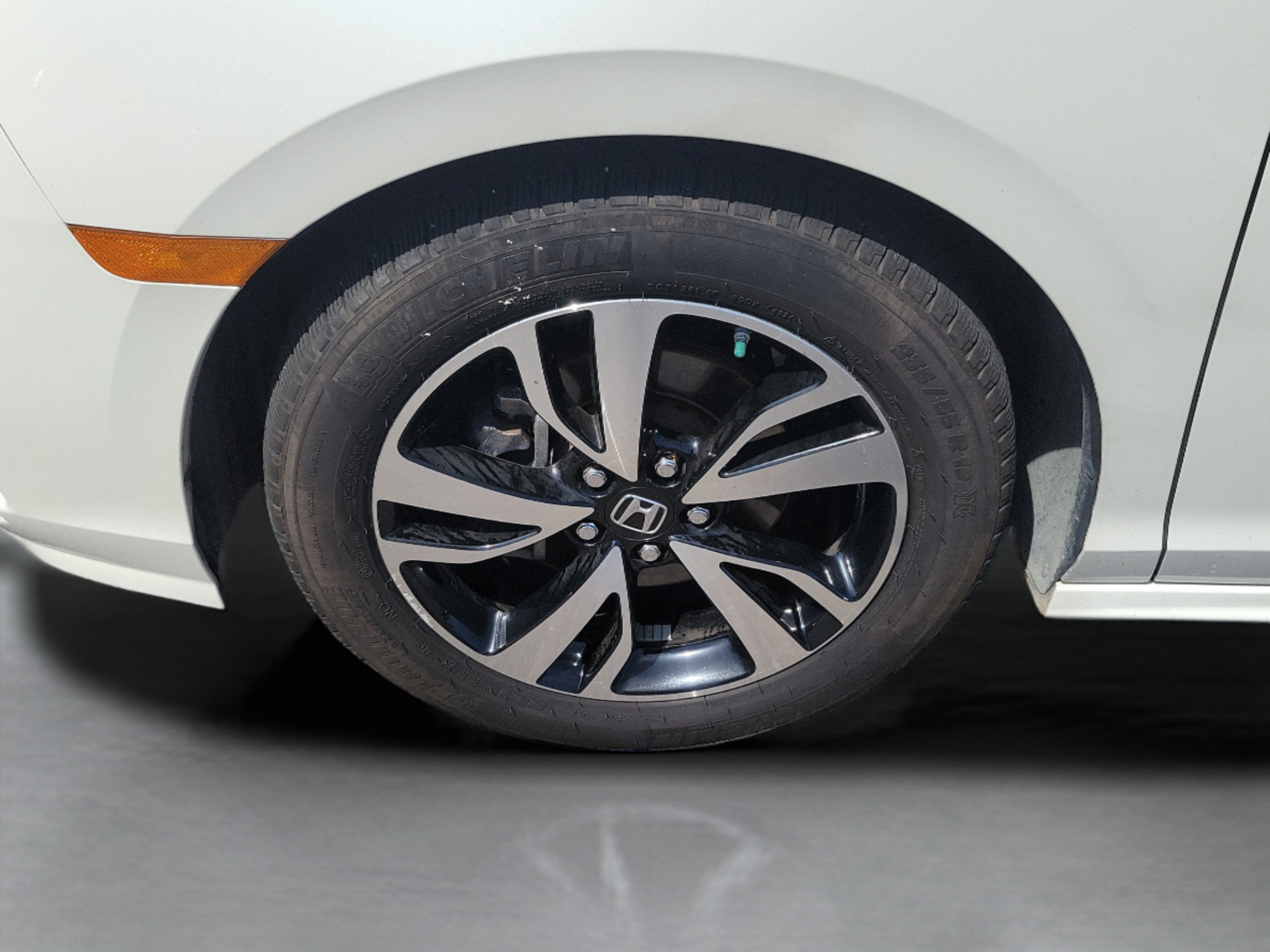 Certified 2018 Honda Odyssey Elite image 35
