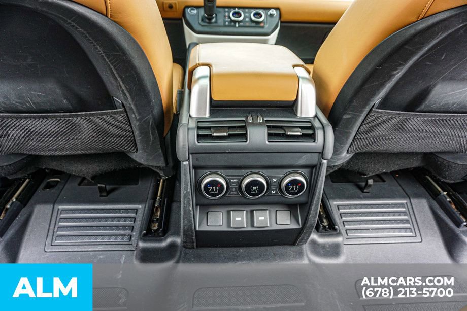 Used 2023 Land Rover Defender 130 SE image 33