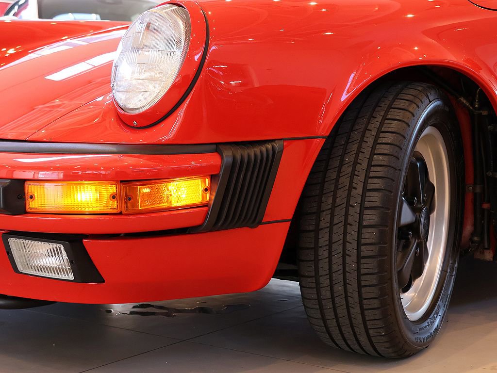 Used 1988 Porsche 911 Carrera image 19
