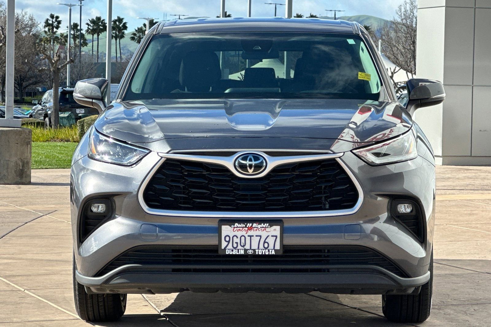 Used 2023 Toyota Highlander LE image 11