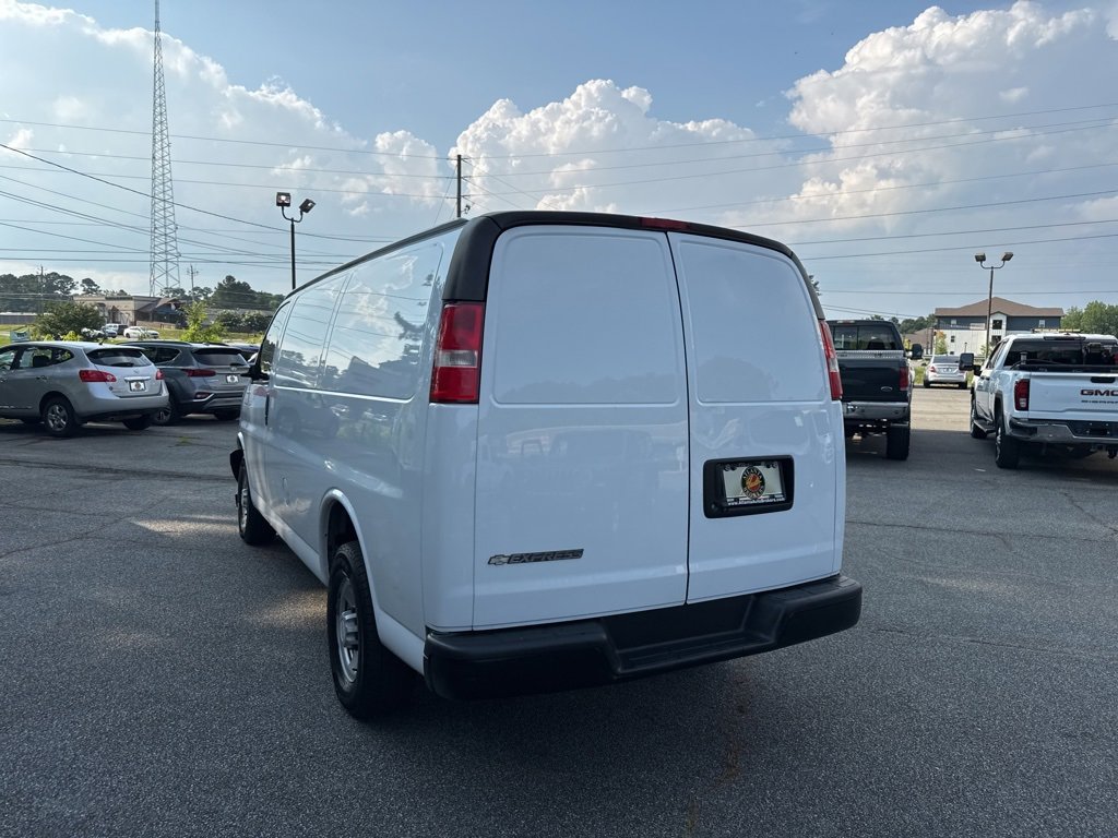 Used 2019 Chevrolet Express 2500 image 16