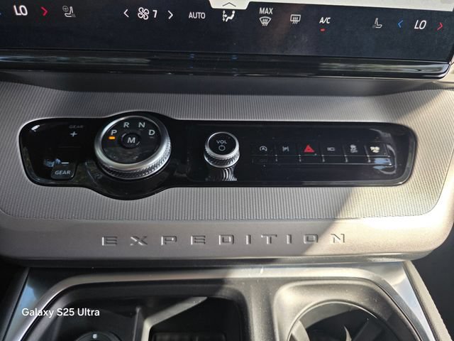 New 2026 Ford Expedition Active RWD image 24