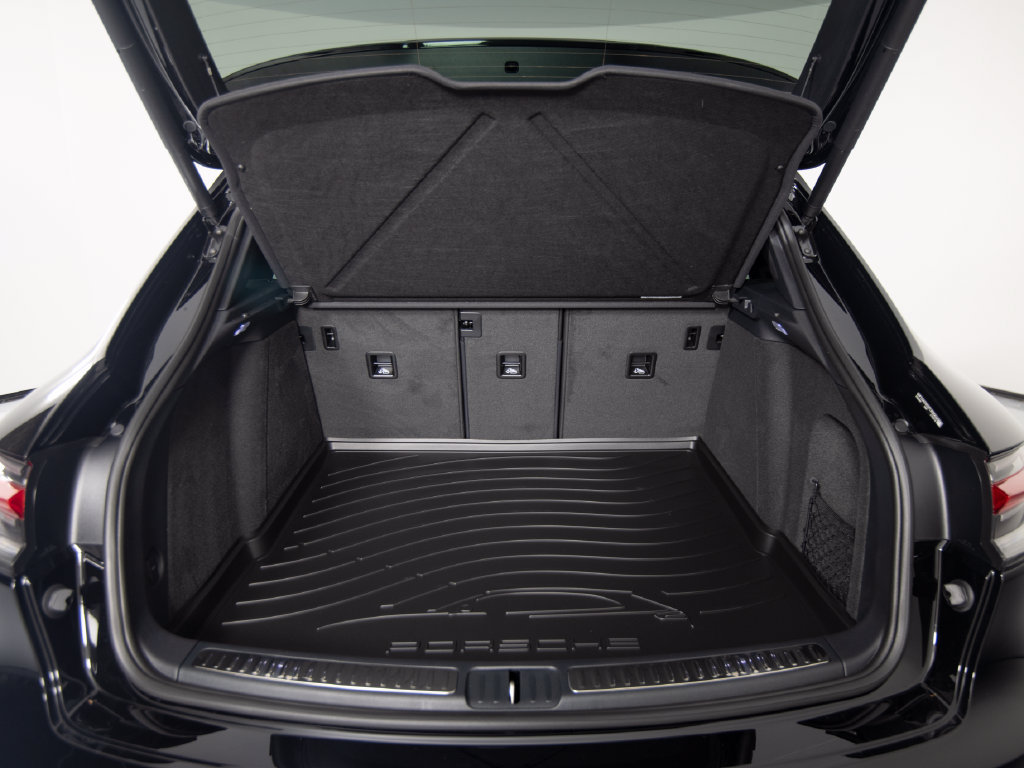 Certified 2026 Porsche Macan AWD/4WD image 41