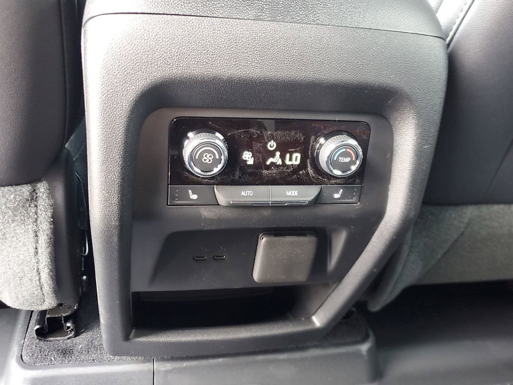 New 2026 Chevrolet Traverse RS w/ LPO, Floor Liner Package image 14