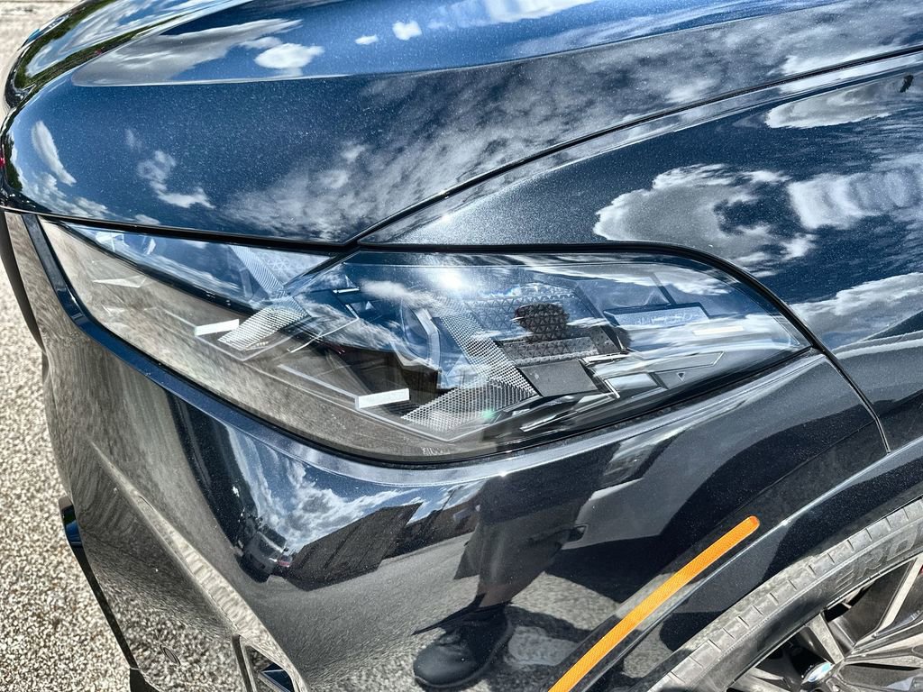 Used 2025 BMW X5 M60i w/ Executive Package image 12