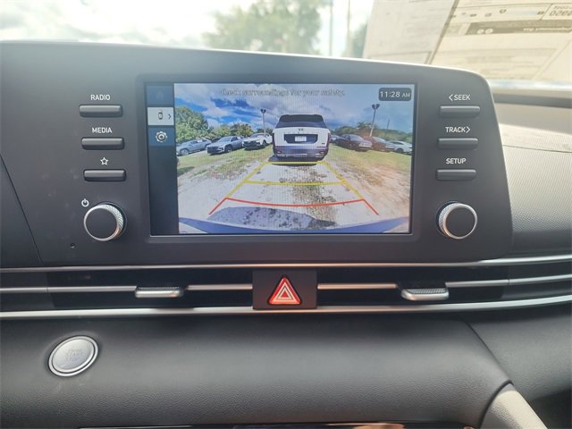 New 2025 Hyundai Elantra Blue image 19