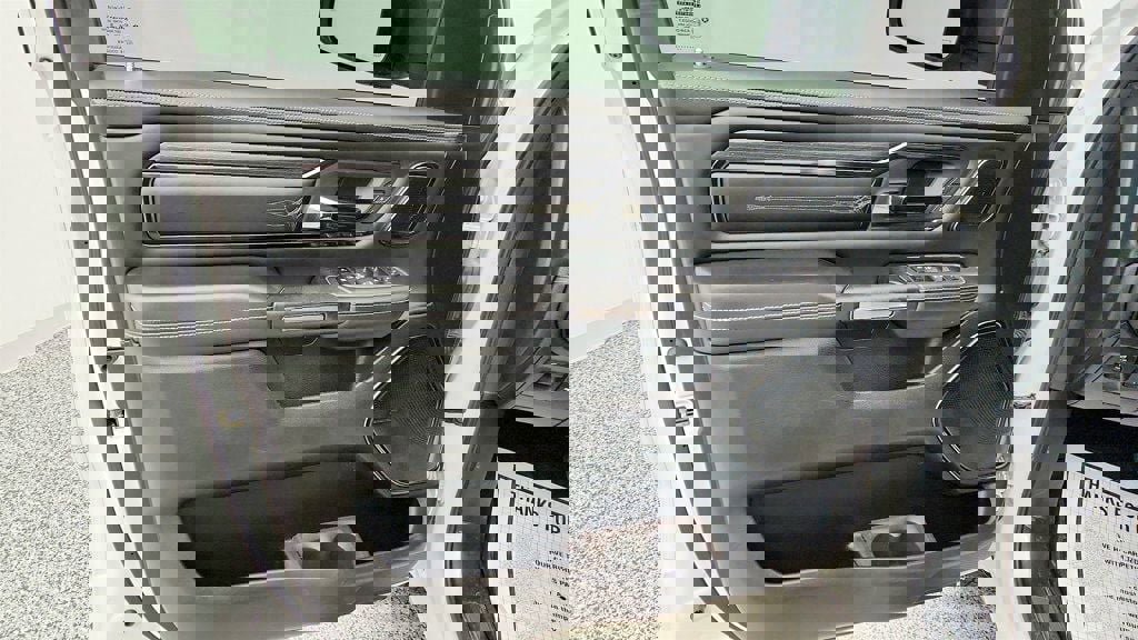 Used 2023 RAM 1500 Limited AWD/4WD image 10