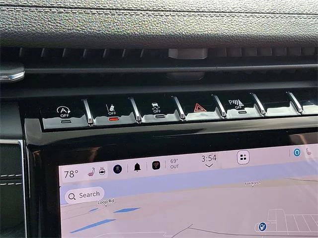 Certified 2025 Jeep Grand Cherokee Limited w/ Black Appearance Package image 27