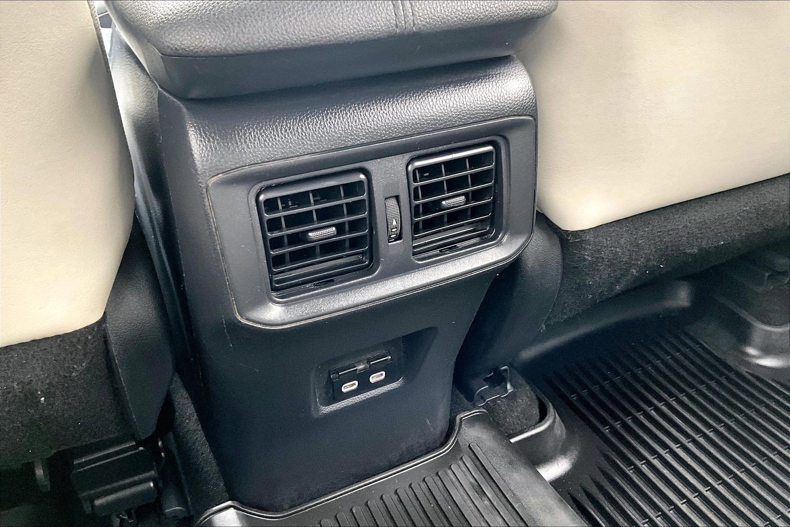 Used 2023 Toyota RAV4 XLE Premium AWD/4WD image 33