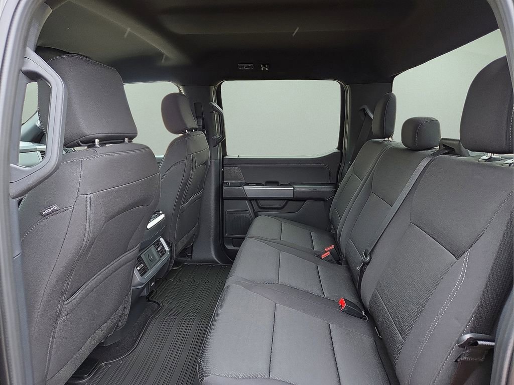 Used 2025 Ford F150 XLT w/ Equipment Group 301A Standard image 18