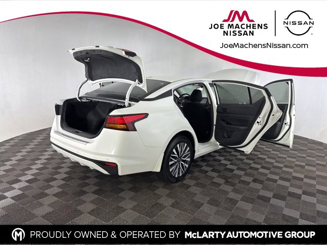 Certified 2023 Nissan Altima 2.5 SV image 14