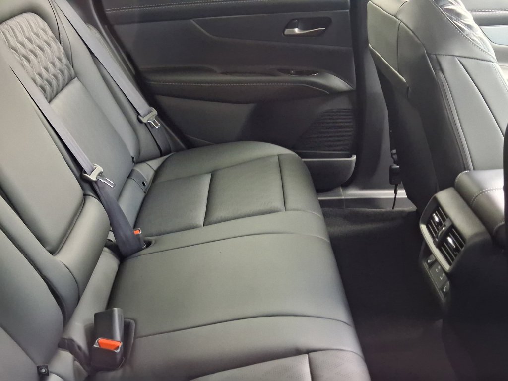 New 2026 Nissan Murano Platinum w/ Cargo Package AWD/4WD image 7
