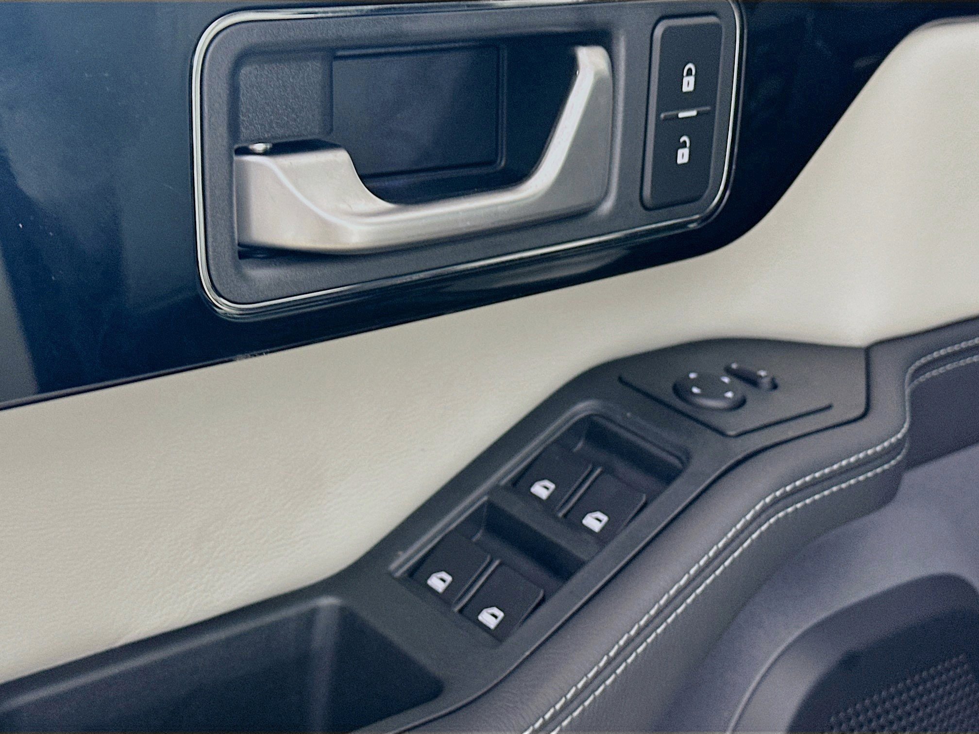 New 2025 INEOS Grenadier Fieldmaster Edition image 18