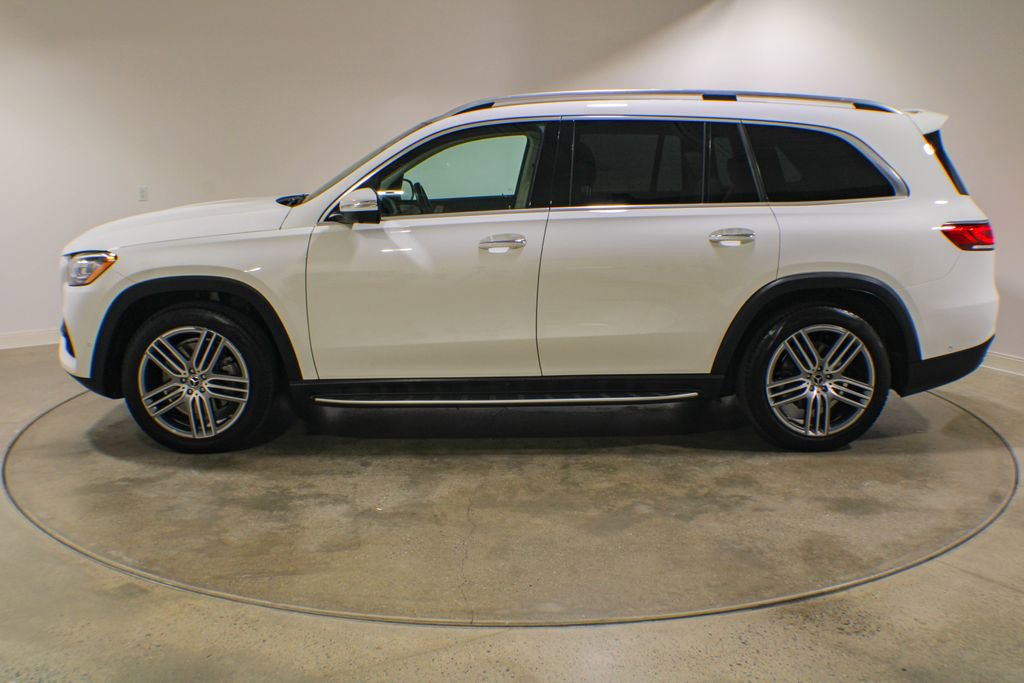 Used 2021 Mercedes-Benz GLS 450 4MATIC image 2