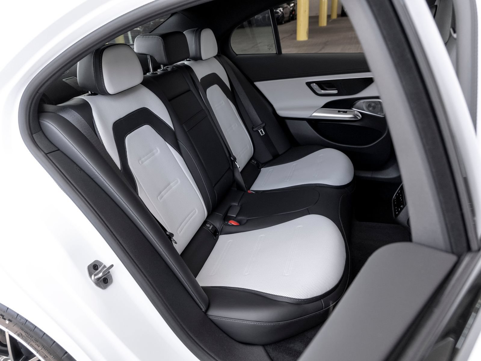 New 2026 Mercedes-Benz E 53 AMG e 4MATIC Sedan image 22
