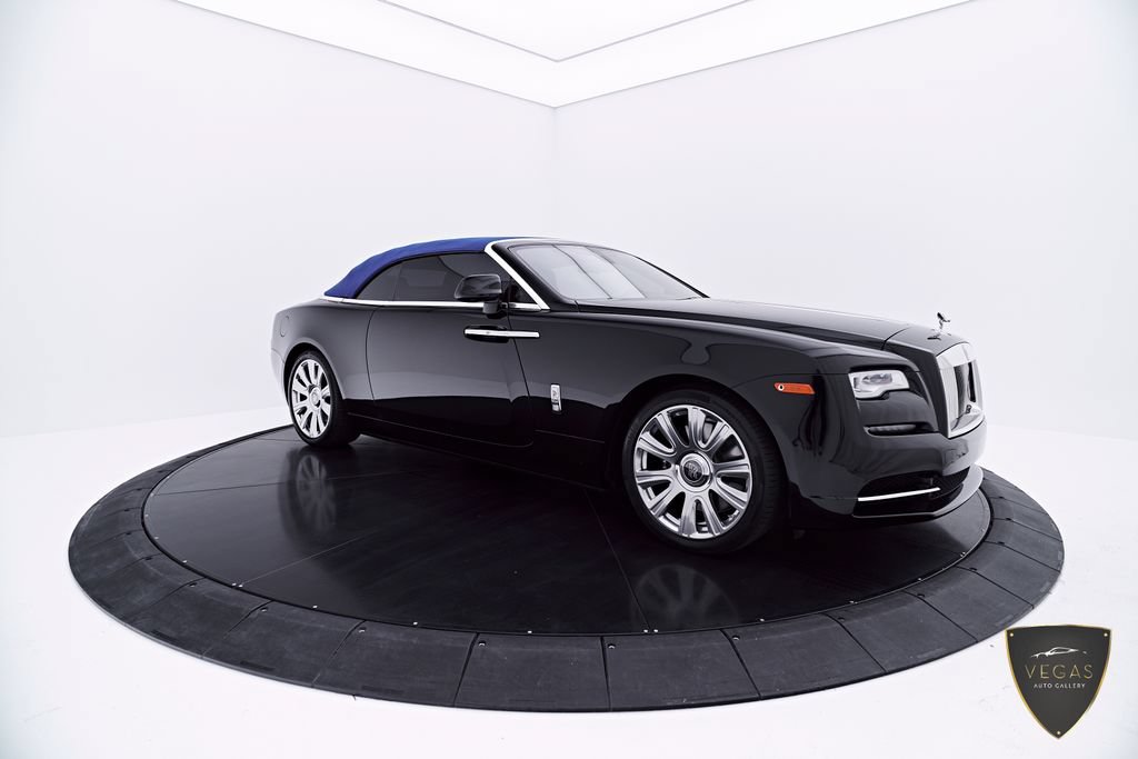 Used 2019 Rolls-Royce Dawn RWD image 18
