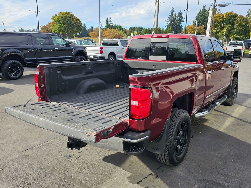Used 2015 Chevrolet Silverado 3500 LTZ image 16