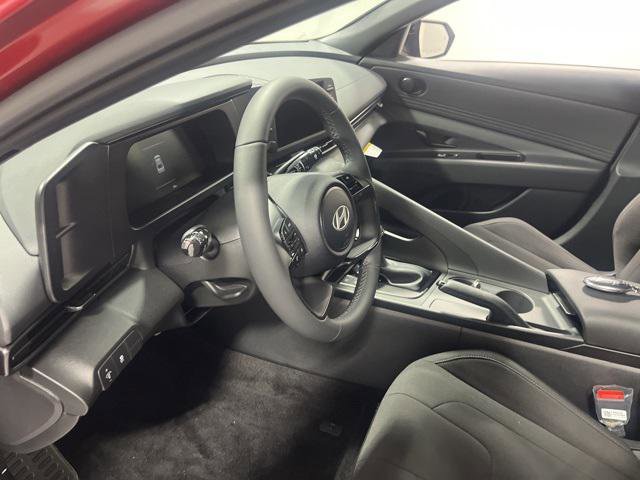 New 2025 Hyundai Elantra Sport image 9