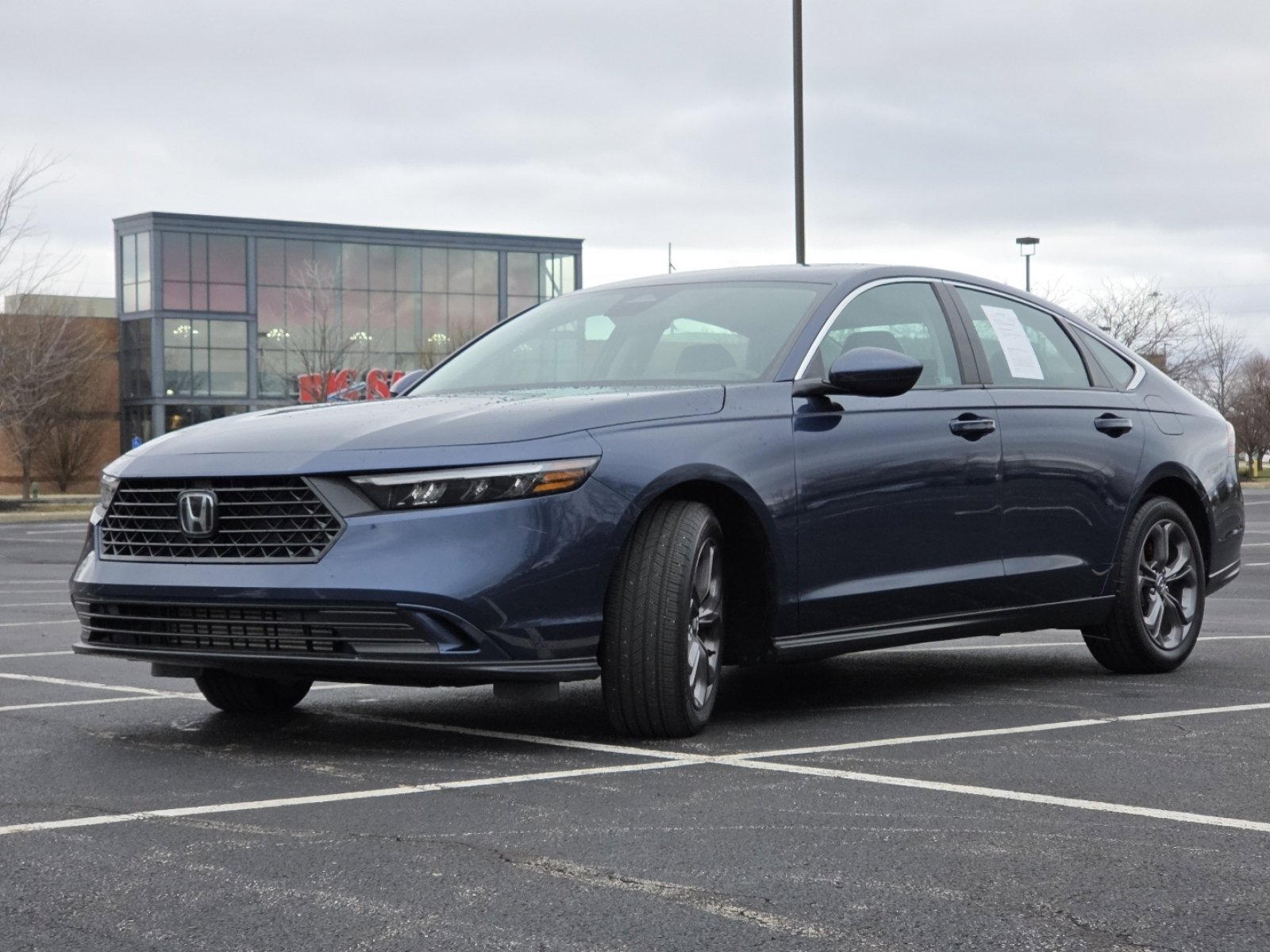 Certified 2023 Honda Accord EX image 13