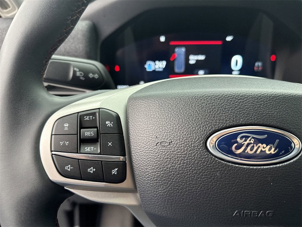 Used 2025 Ford Explorer Active image 24