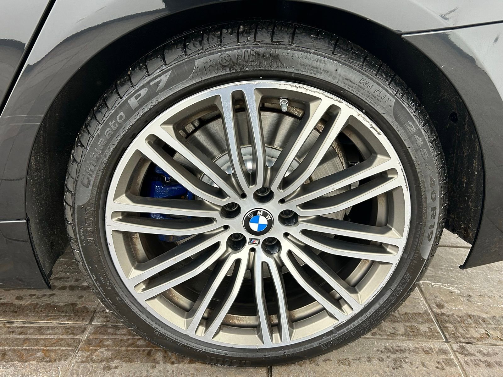Used 2020 BMW M550i xDrive w/ Executive Package image 36