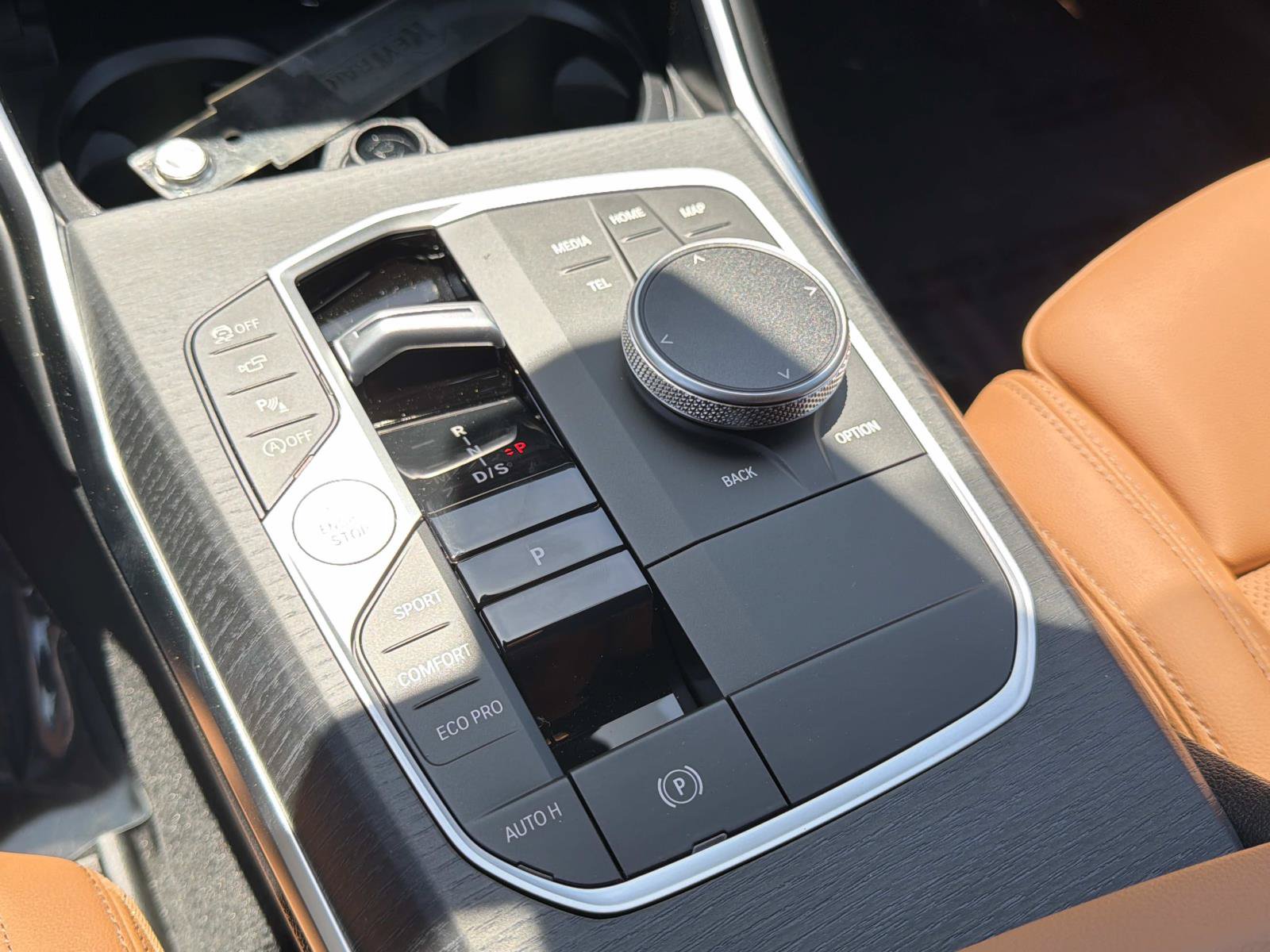 New 2026 BMW 330i Sedan w/ Convenience Package RWD image 25