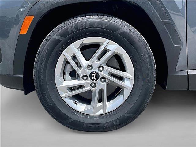Used 2025 Hyundai Tucson SE FWD image 10