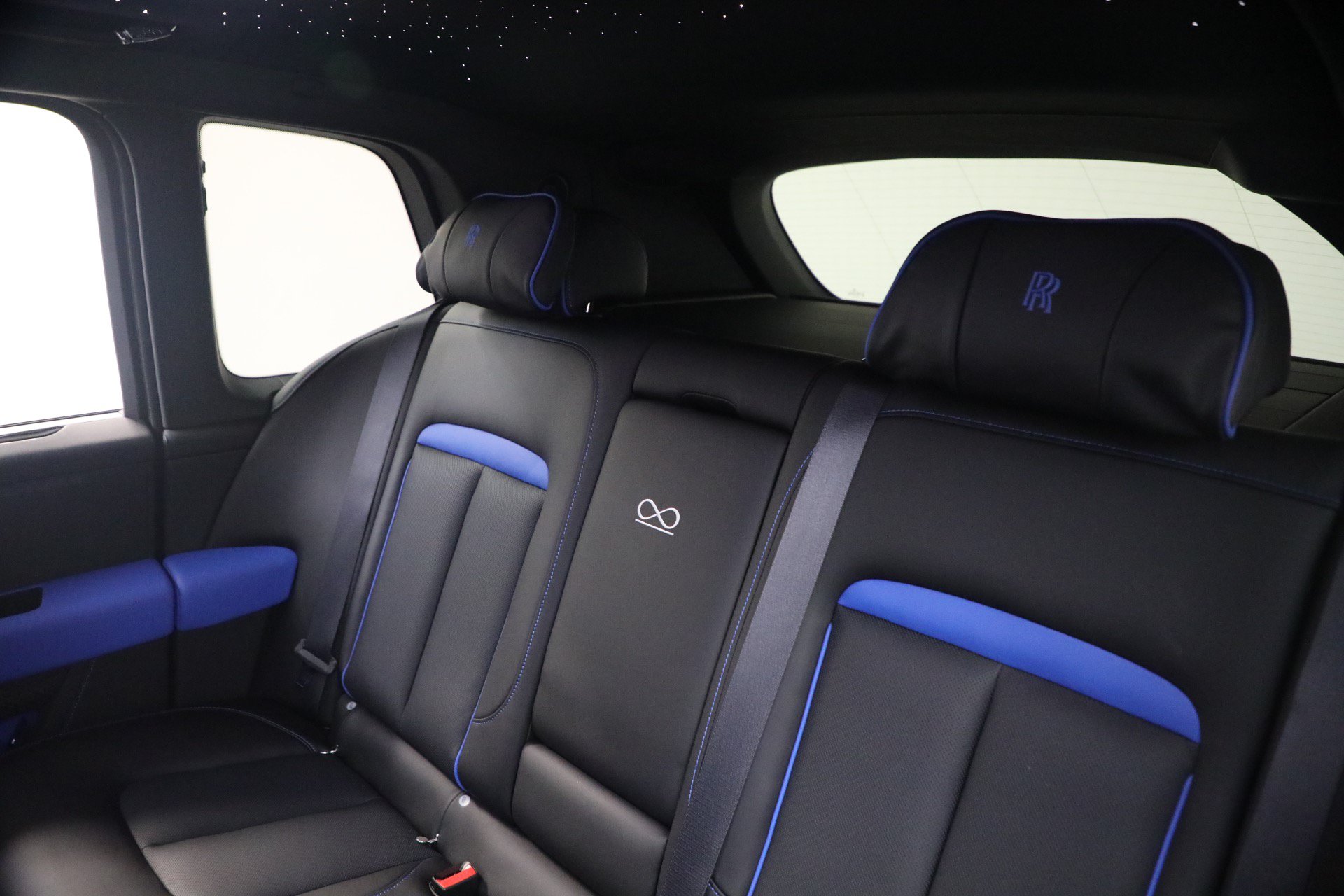 New 2027 Rolls-Royce Cullinan Black Badge AWD/4WD image 26