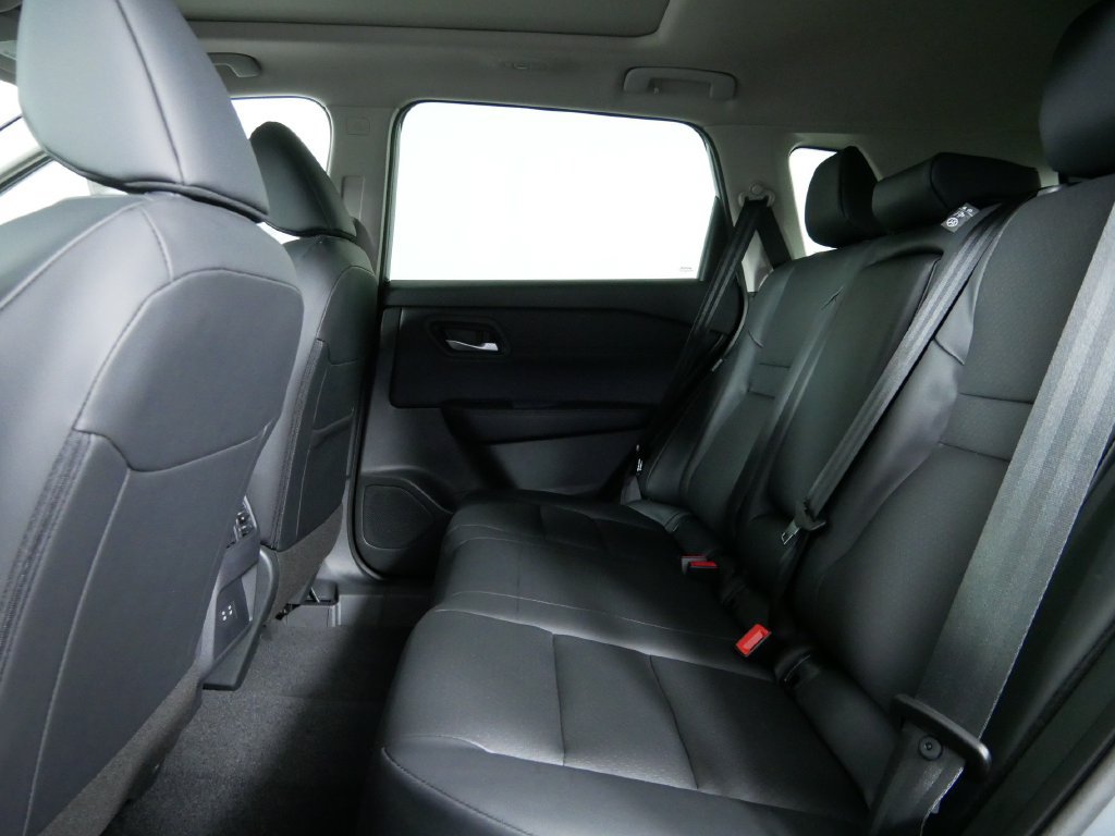 New 2026 Nissan Rogue Dark Armor AWD/4WD image 15
