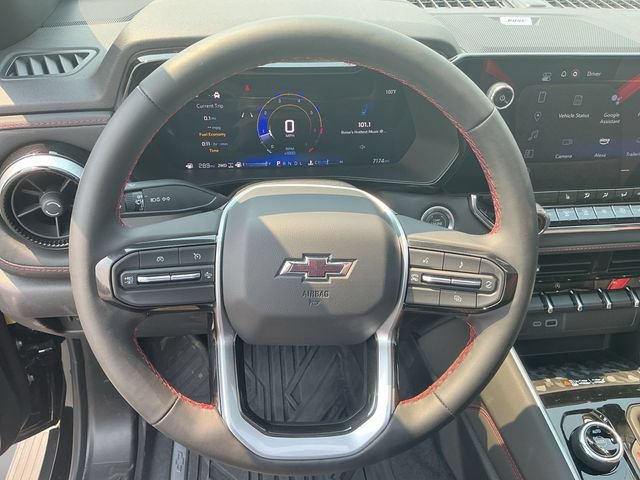 Used 2025 Chevrolet Colorado Z71 w/ Technology Package AWD/4WD image 14