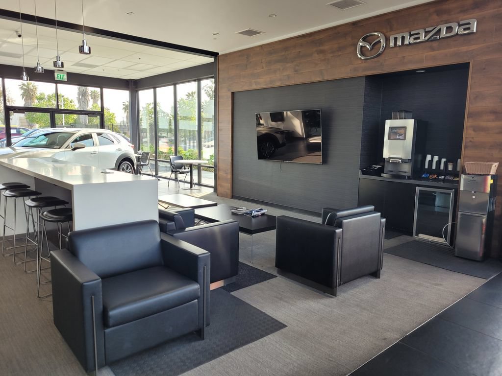 Certified 2025 MAZDA CX-50 AWD 2.5 Turbo w/ Weather Package image 31