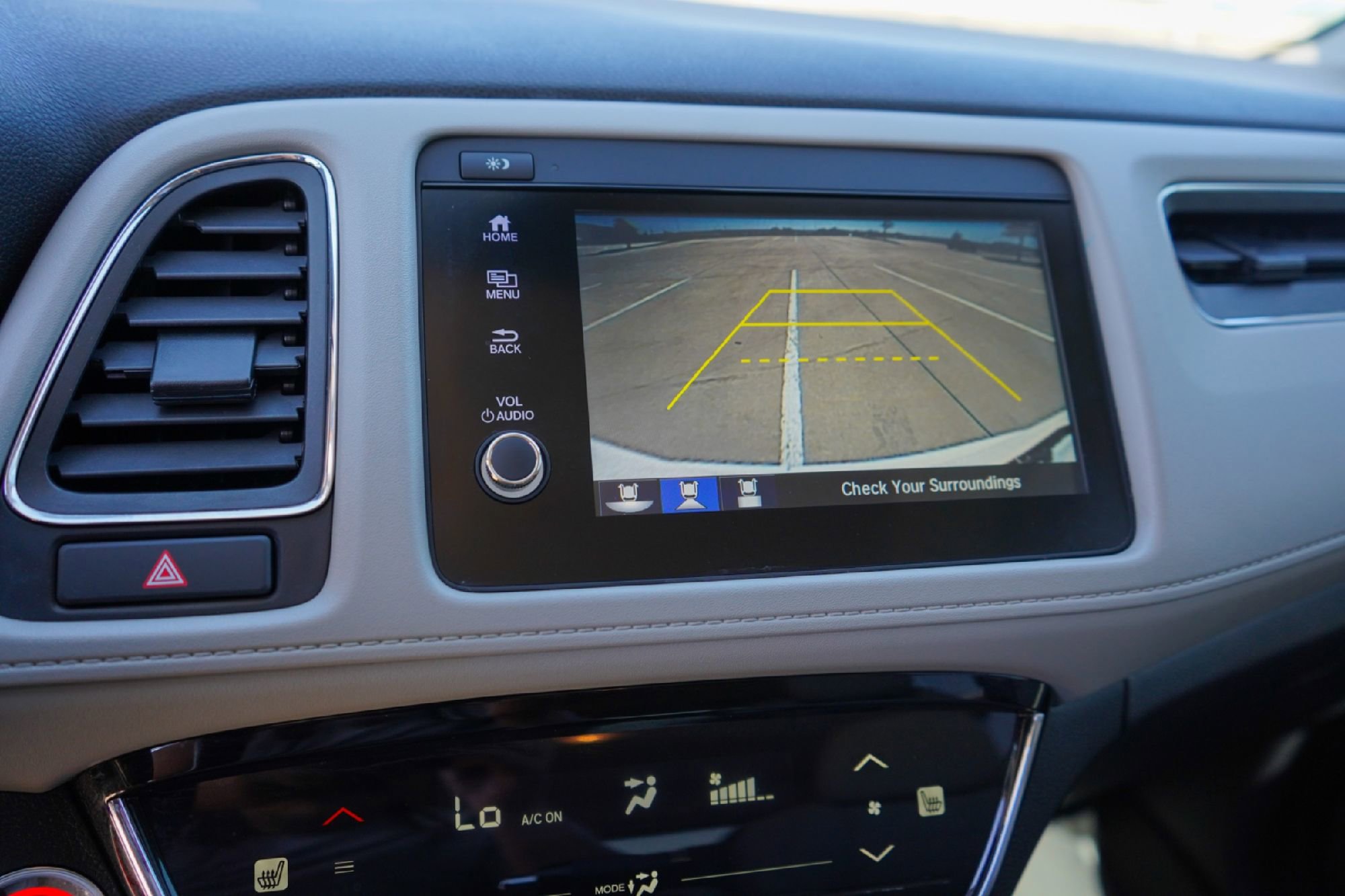 Used 2020 Honda HR-V Touring image 18