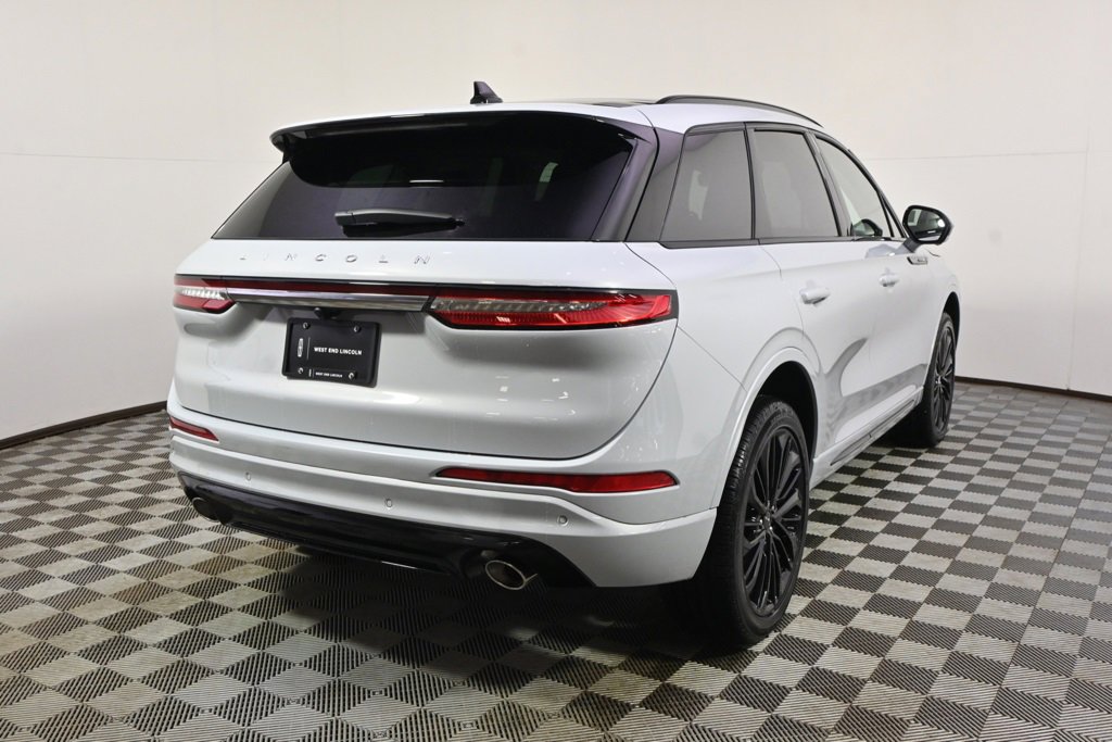 New 2026 Lincoln Corsair Reserve w/ Jet Appearance Package image 6