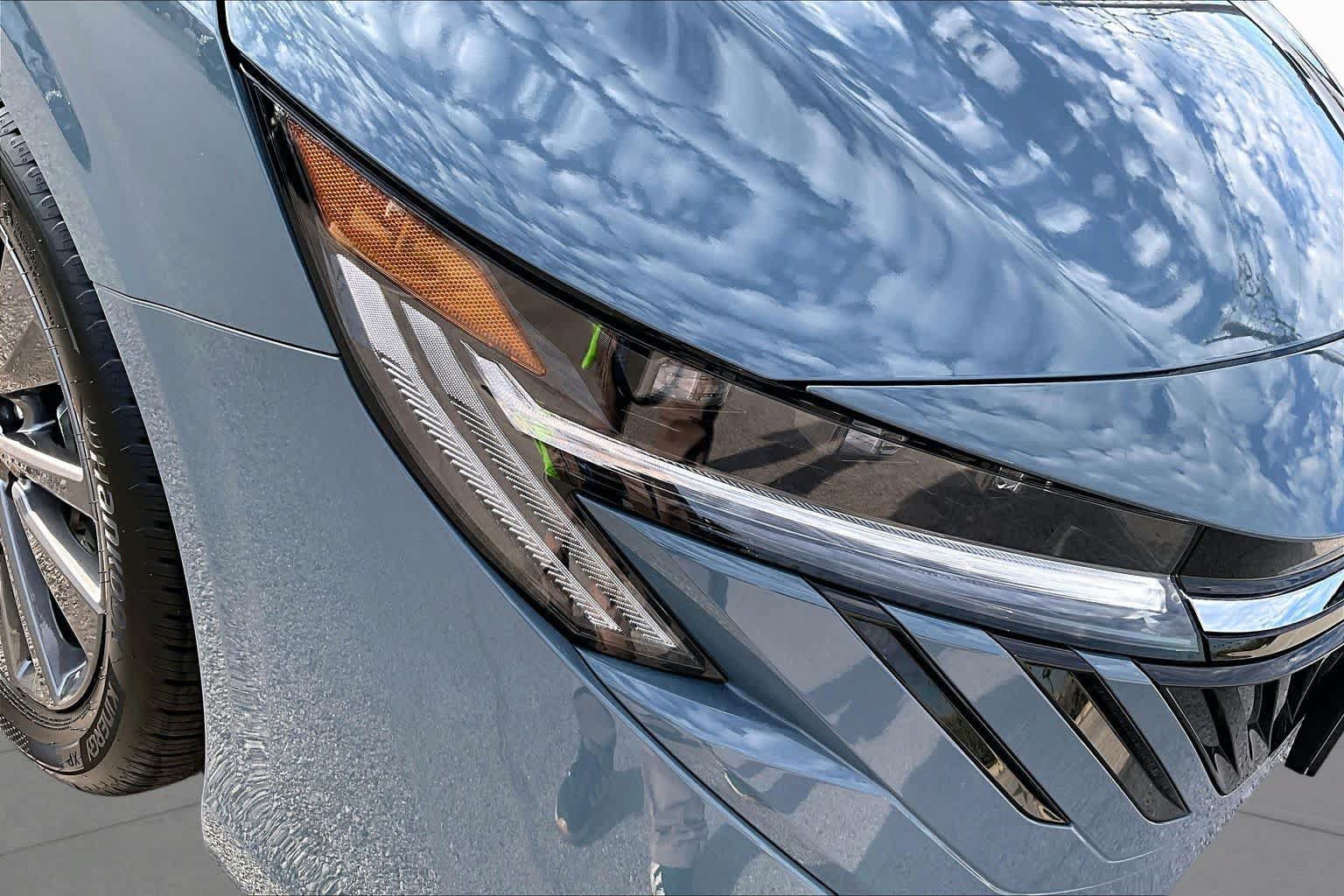 New 2027 Nissan Sentra SL FWD image 13