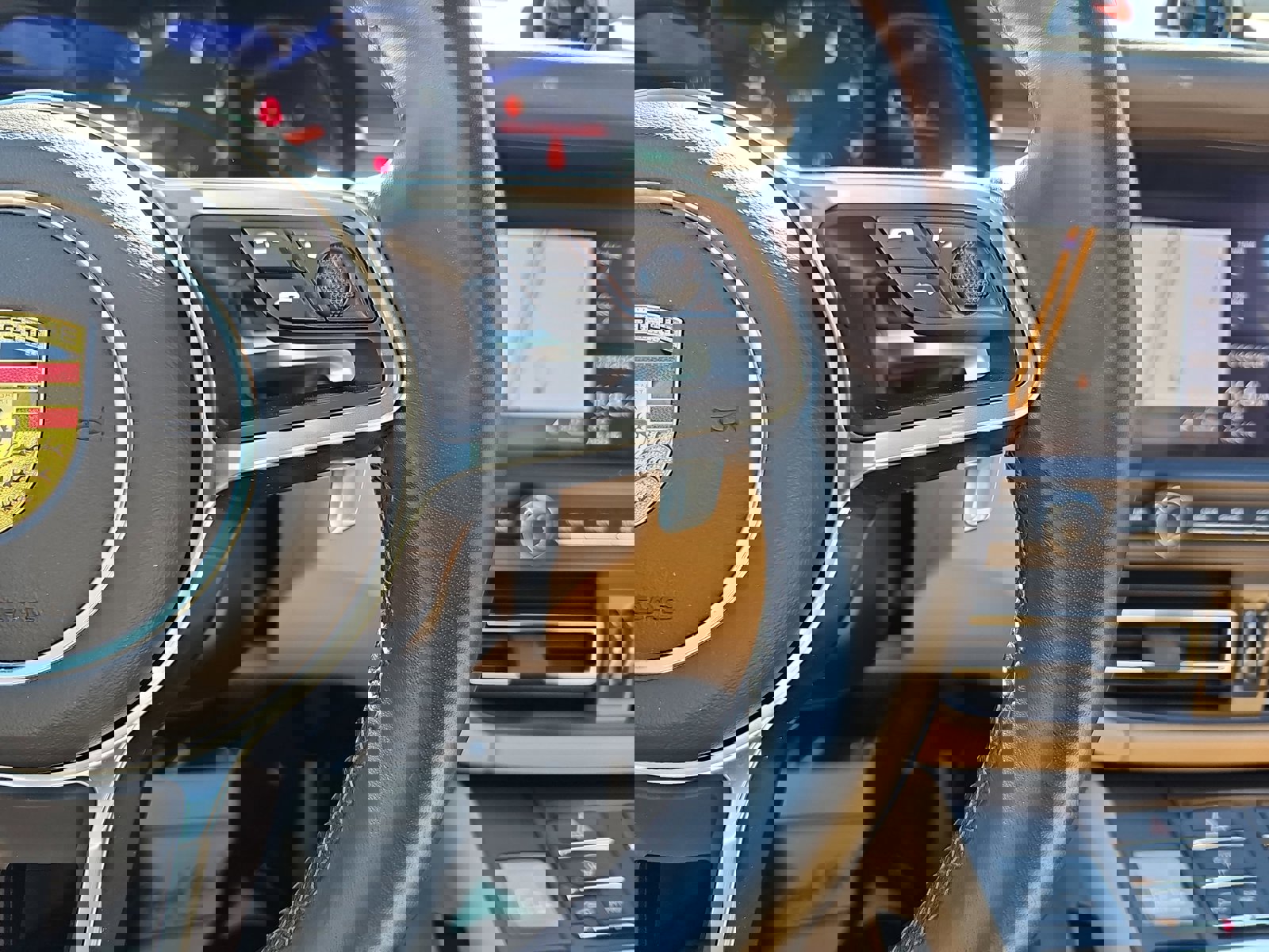 Used 2021 Porsche Macan image 19