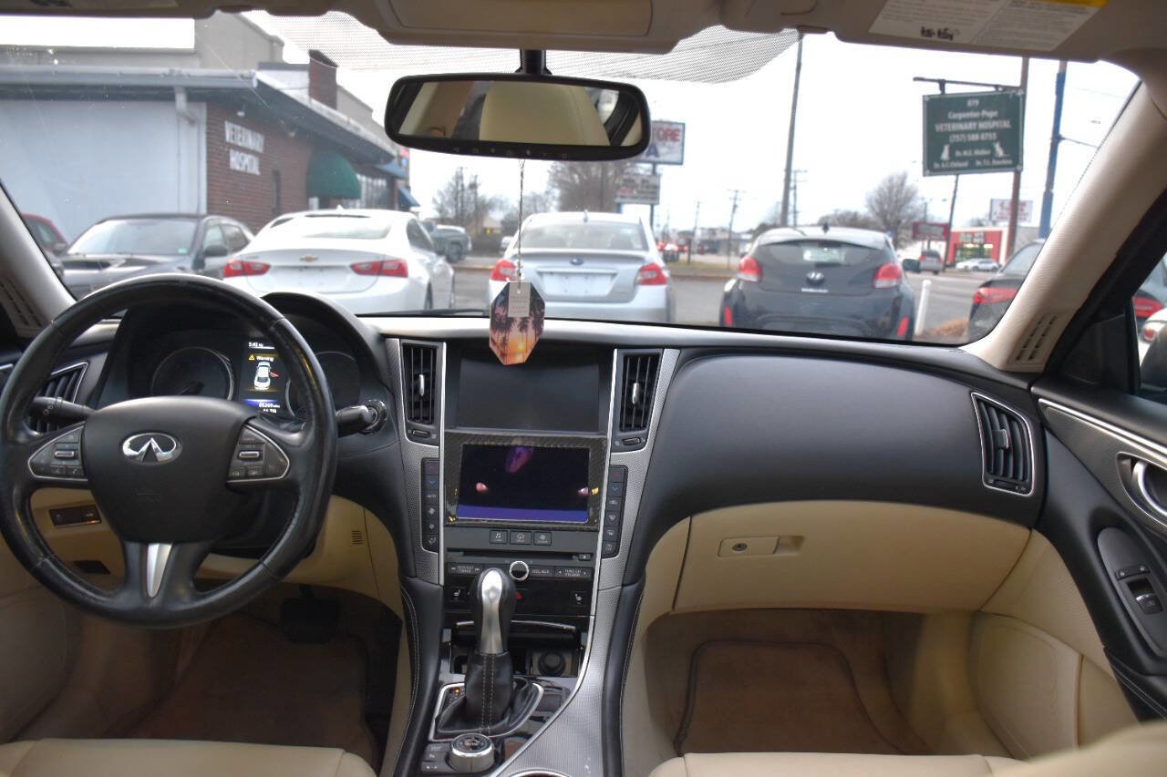 Used 2015 INFINITI Q50 Premium w/ Navigation Package AWD/4WD image 15