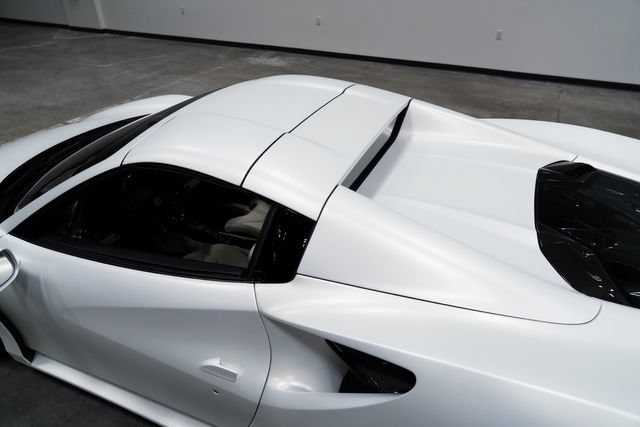 Used 2017 Ferrari 488 Spider RWD image 22