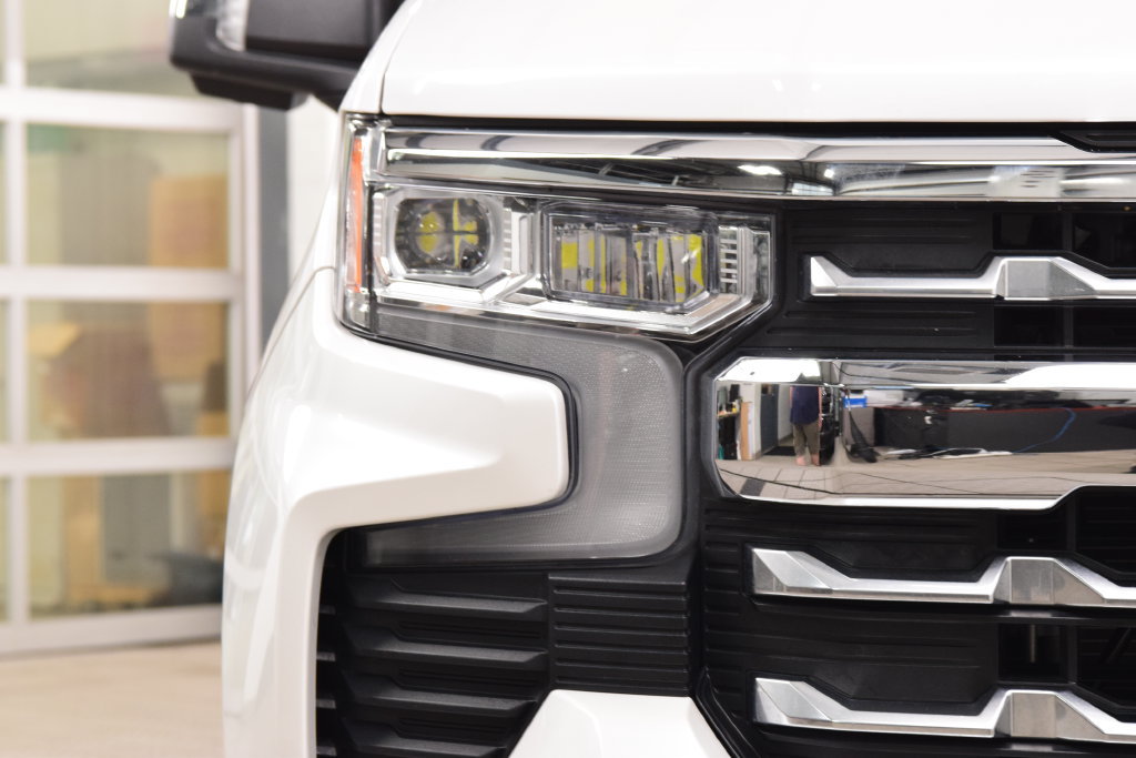 Used 2022 Chevrolet Silverado 1500 LTZ AWD/4WD image 12