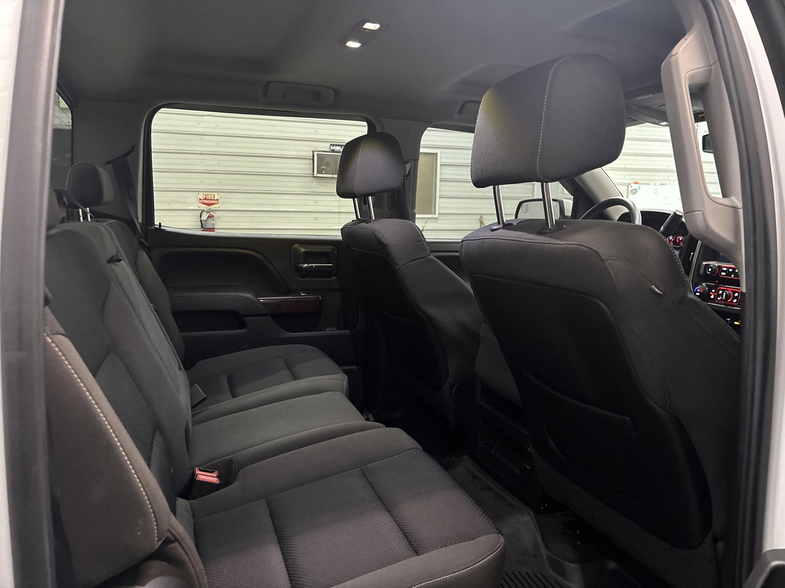 Used 2015 GMC Sierra 1500 SLE w/ Carbon-22 Edition image 30
