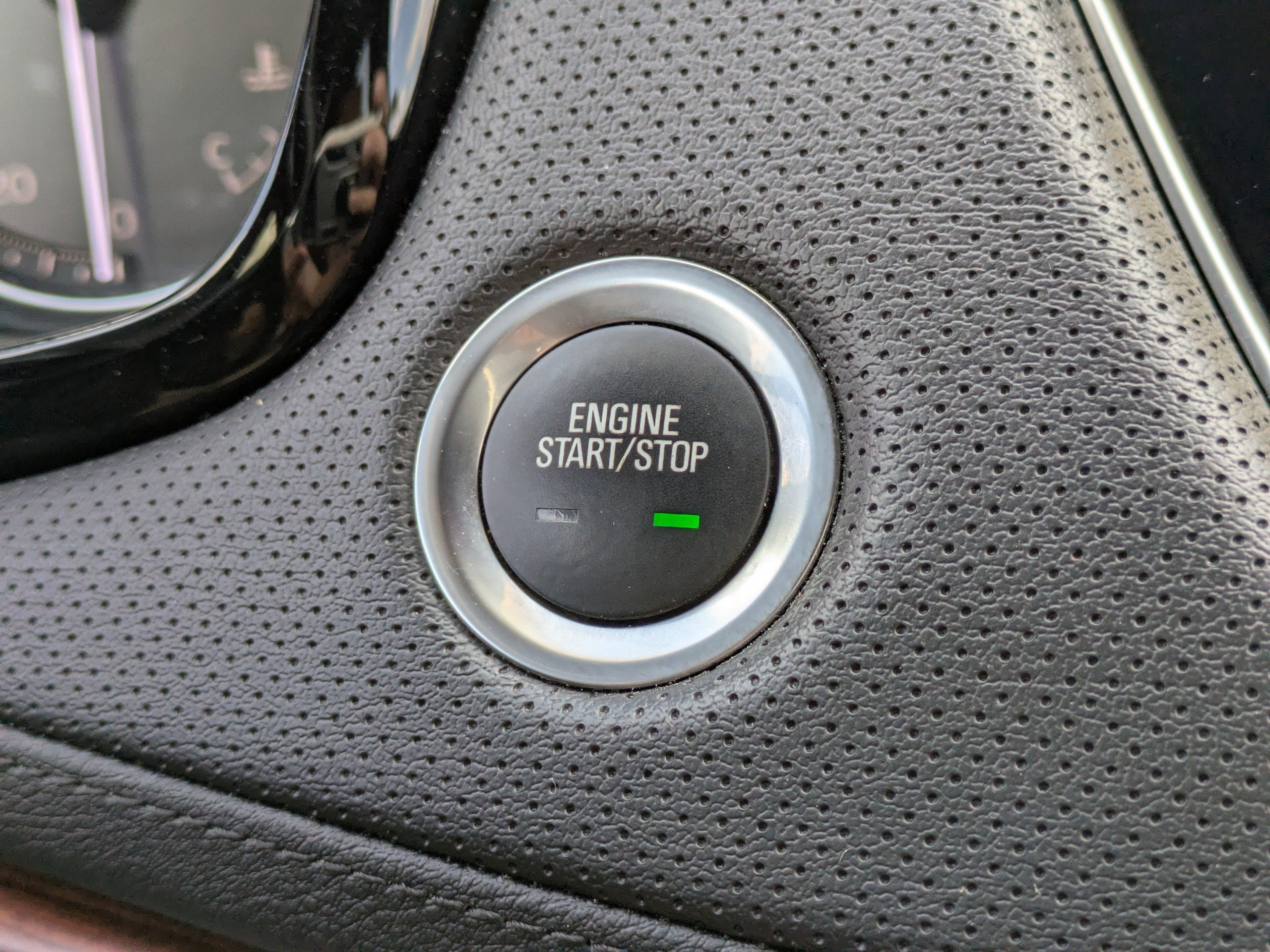 Certified 2023 Cadillac XT5 Premium Luxury w/ LPO, Floor Liner Package image 31