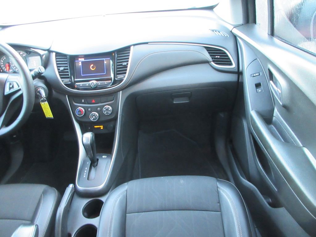 Used 2022 Chevrolet Trax LT image 17